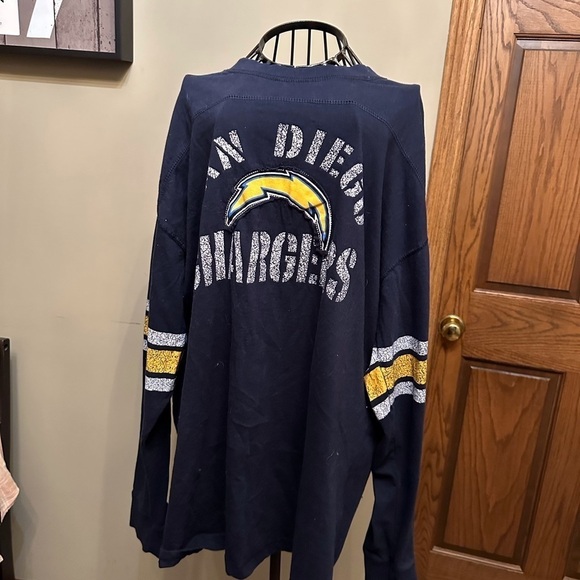 San Diego chargers, long sleeve T-shirt. Excellent condition.​​ - Picture 1 of 2